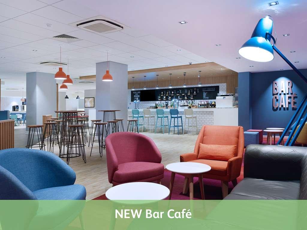Mercure London Gatwick Airport Horley Restaurant foto