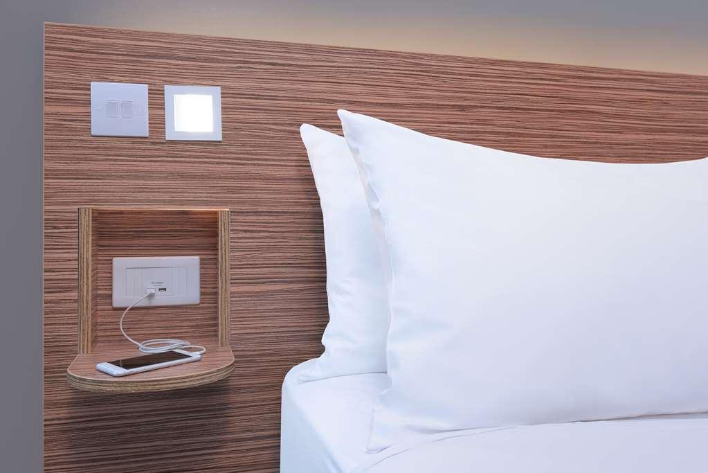 Mercure London Gatwick Airport Horley Zimmer foto