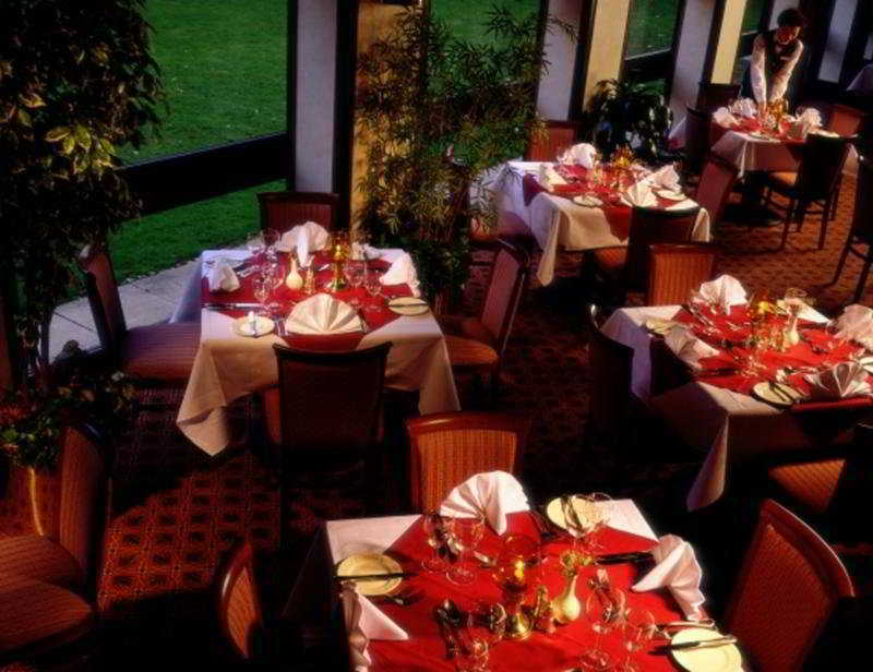 Mercure London Gatwick Airport Horley Restaurant foto