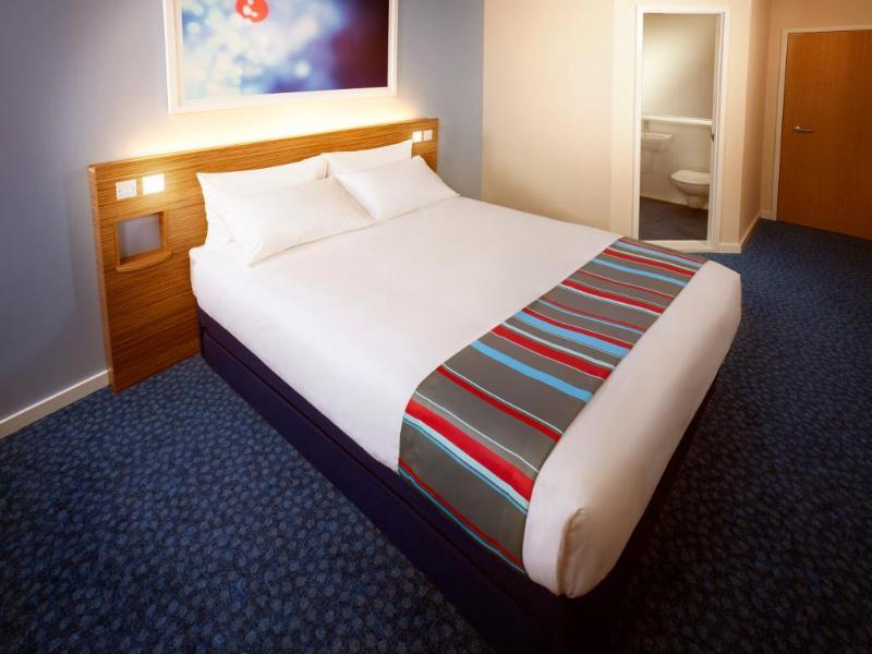 Mercure London Gatwick Airport Horley Exterior foto